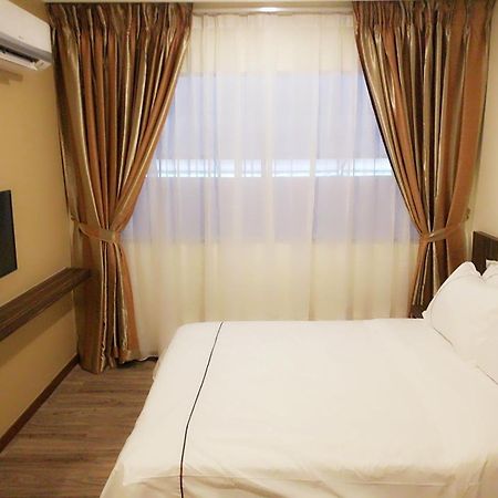 Angsoka Hotel Teluk Intan Ngoại thất bức ảnh